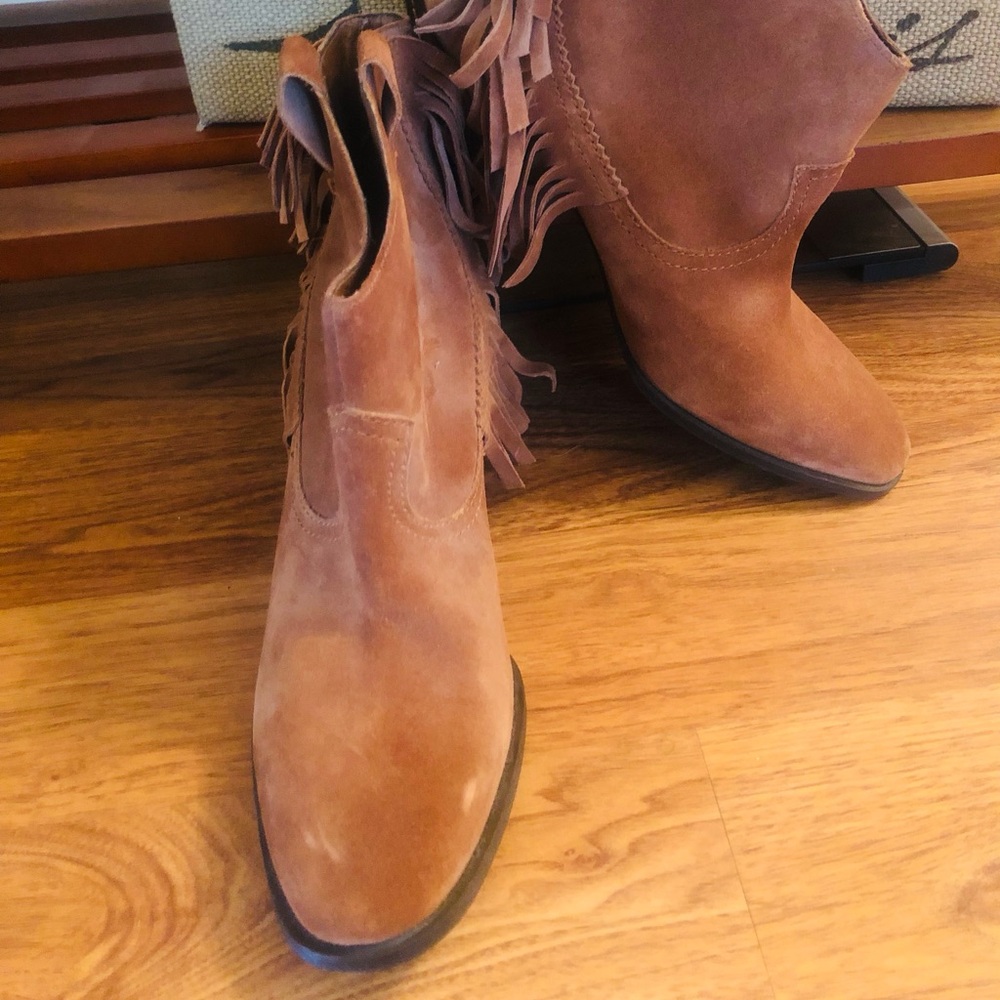 Guess Suede Brown Booties with Fringes, 9.5M